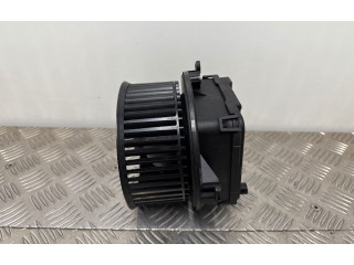 Вентилятор печки 4M1820021B Audi Q5 SQ5