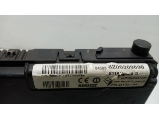 Pojistková skříňka Řídící jednotka BSM 8200309690 Renault Scenic RX 2004