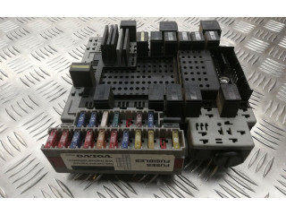 Блок предохранителей 08696040, 08696098   Volvo XC90    