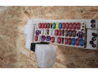 Pojistková skříňka Řídící jednotka BSM 8273076030 Lexus CT 200H 2017