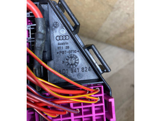 Блок предохранителей 8D1941824 Audi A6 S6 C6 4F