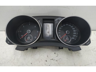 Панель приборов 5K0920860J Volkswagen Golf VI