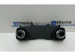 Блок управления климат-контролем 8893304828, 8893304828 Lynk & co 01