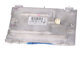 Дисплей 9825029180 Peugeot 2008 I