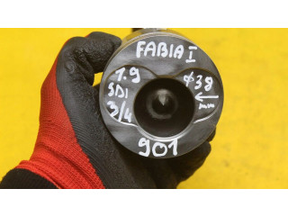  Поршень с шатуном    Skoda Fabia Mk1 (6Y)  