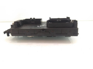 Блок предохранителей 13255300, 529050199 Chevrolet Cruze