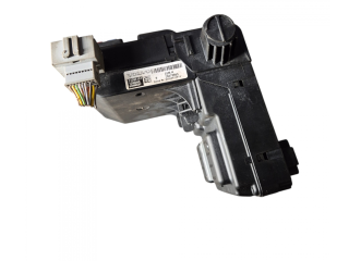 Блок предохранителей  31394157, 28373663   Volvo S80    