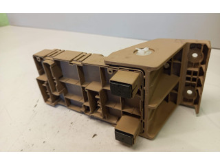 Блок предохранителей 82201FG000 Subaru Forester SH