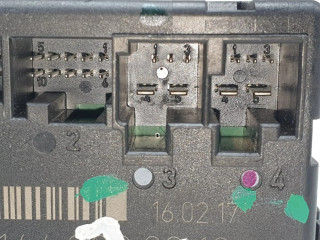 Блок комфорта A1669000318, A1669012103 Infiniti Q30