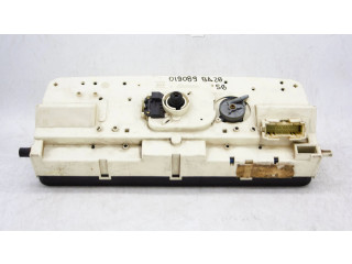 Přístrojová deska Volkswagen PASSAT B3 1991 81117620