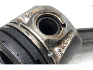  Поршень с шатуном  73502643  Fiat Grande Punto  