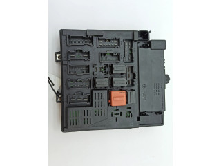 Блок предохранителей 6905228, 6911922   BMW Z4 E85 E86    