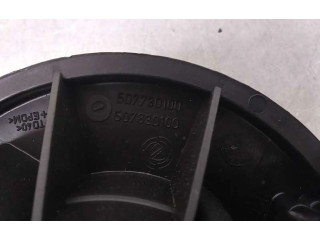 Вентилятор печки 507730100 Opel Combo D