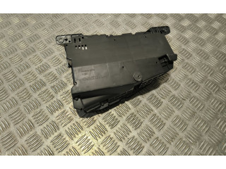 Дисплей 32233456 Volvo XC60