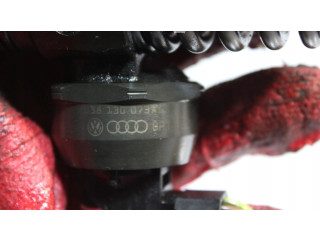 Форсунка 0414720215    Skoda Octavia Mk2 (1Z)  BXE 