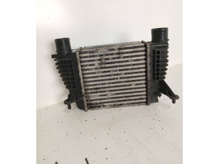 Интеркулер 8200471885, 880590XC Renault Clio II