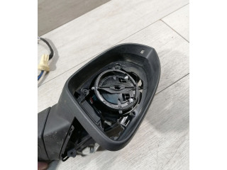 Зеркало электрическое Volkswagen Golf VIII 2019 - года