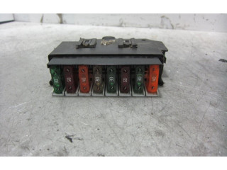 Блок предохранителей 90589541   Opel Meriva A    