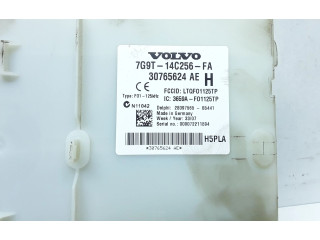 Блок предохранителей 30765624, 30765624AE Volvo V70