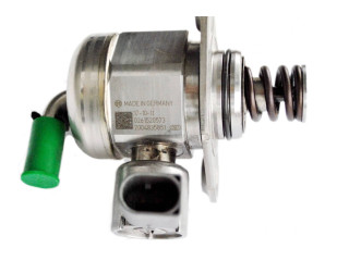 Топливный насос 04E127025D Skoda Octavia Mk3 (5E) для двигателя CZDA