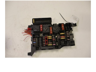 Поршень Блок предохранителей B38A15A 927035501  Mini Clubman F54  