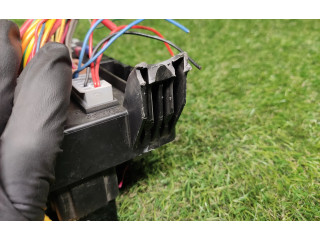 Блок предохранителей 919501G010   KIA Rio    