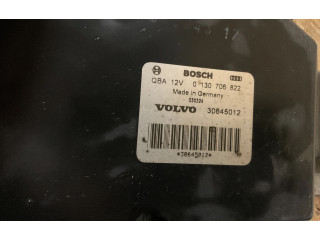 Вентилятор радиатора     30645012, 0130706822    Volvo V70 