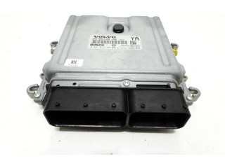 Блок управления двигателя 30785100, 1039S18372   Volvo V70
