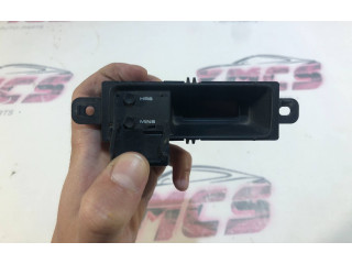 Дисплей yfb10008 Rover 200 XV