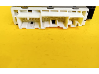 Pojistková skříňka 8264130340, 8264130340 Lexus GS 250 350 300H 450H 2014