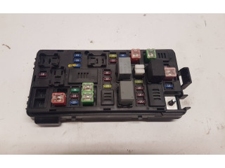 Блок предохранителей  95020934, 0106   Chevrolet Spark    