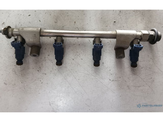 Топливная рампа 7e240452 KIA Ceed