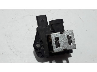 Реле вентилятора охлаждения