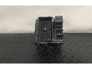 Блок предохранителей  15770992, 102561   Chevrolet Tahoe    