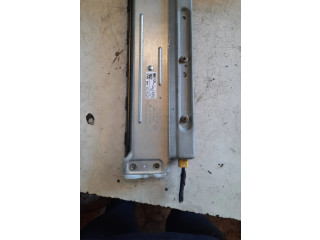 Подушка безопасности для колен 34034011 Skoda Yeti (5L)