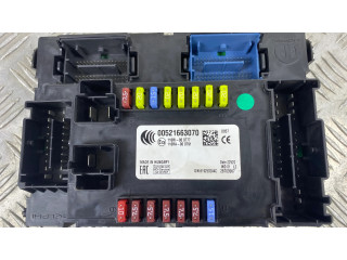 Блок предохранителей 00521663070 Jeep Renegade