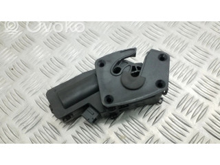 Замок задней крышки