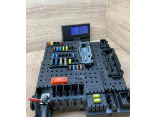 Блок предохранителей 30728512, 28017881 Volvo XC90