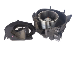 Pojistková skříňka Вентилятор печки 9242607 BMW 5 F10 F11 2015