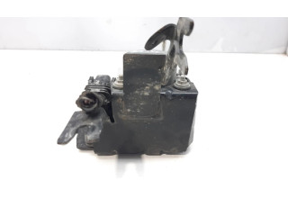 Jednotka ABS 476604621R   Renault Sandero I 2015