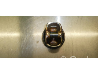 Píst 11257551550 BMW 1 E81 E87 pro benzínový motor 2.0