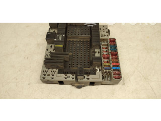 Блок предохранителей  8645411   Volvo V70    