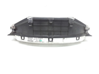 Панель приборов 30746102 Volvo V70