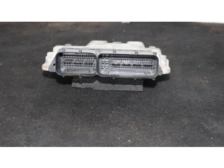 Řídící jednotka 03G906021LD   Skoda Octavia Mk2 (1Z) 