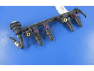 Топливная рампа    Renault Clio I   для двигателя ---