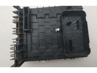 Блок предохранителей 1K0937125 Volkswagen Caddy