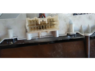 Дисплей    MR776530   Mitsubishi Montero