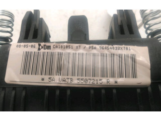 Přístrojová deska Citroen Berlingo 2006 98158975XT, 96454032XT01