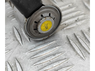 Топливная рампа 04L130089E, 04L130764   Audi A1   для двигателя CFHB