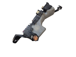 Блок предохранителей    Toyota Corolla Verso E121    